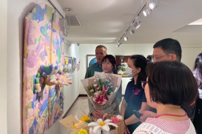 連結到1130504 高三美術班畢業展